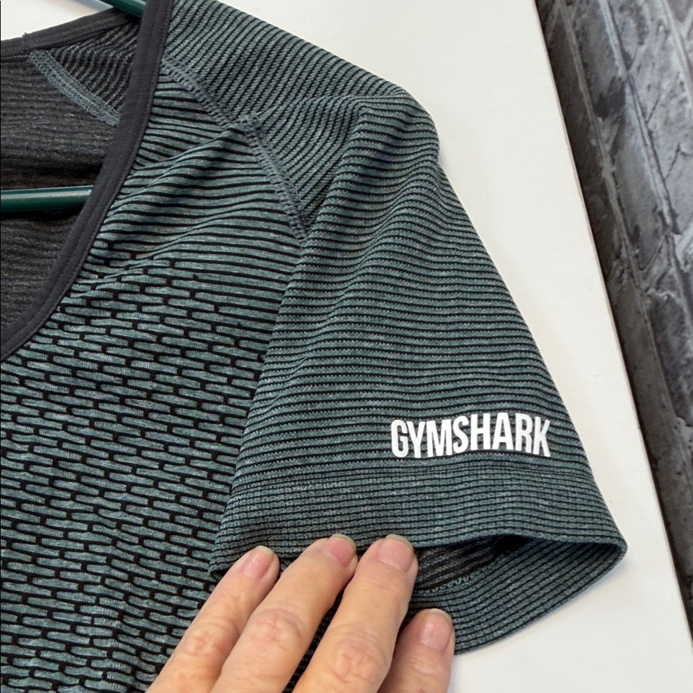 GYMSHARK cropped Top - Picture 4 of 10